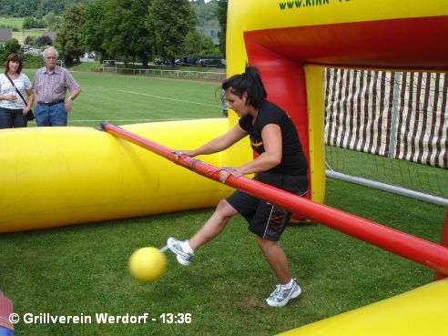 Sieg beim Lebendkicker-Turnier des EFC-Ulmtal am 04.08.2012 - bild004, 492x369, 41 Kb