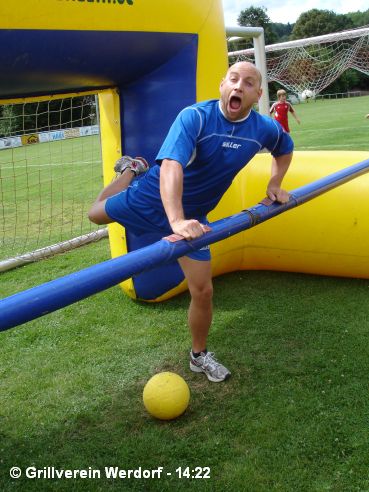 Sieg beim Lebendkicker-Turnier des EFC-Ulmtal am 04.08.2012 - bild005, 369x492, 44 Kb
