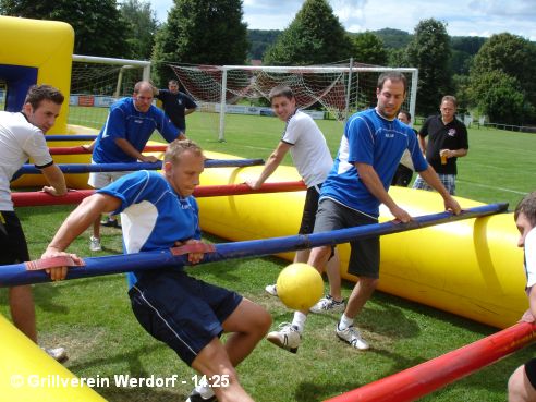 Sieg beim Lebendkicker-Turnier des EFC-Ulmtal am 04.08.2012 - bild007, 492x369, 46 Kb