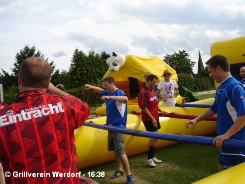 Sieg beim Lebendkicker-Turnier des EFC-Ulmtal am 04.08.2012 - bild068, 492x369, 38 Kb