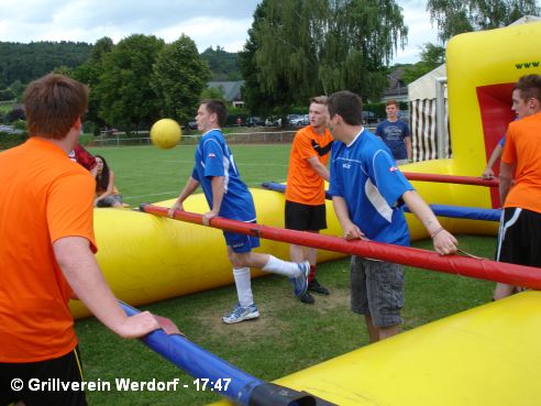 Sieg beim Lebendkicker-Turnier des EFC-Ulmtal am 04.08.2012 - bild079, 492x369, 39 Kb