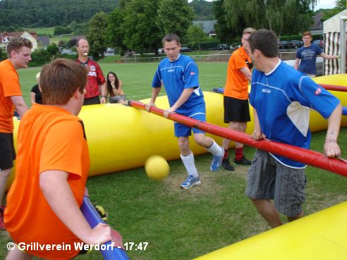 Sieg beim Lebendkicker-Turnier des EFC-Ulmtal am 04.08.2012 - bild080, 492x369, 41 Kb