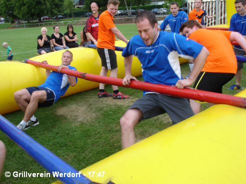 Sieg beim Lebendkicker-Turnier des EFC-Ulmtal am 04.08.2012 - bild081, 492x369, 38 Kb
