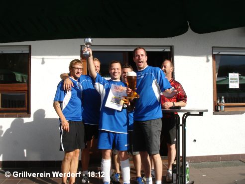 Sieg beim Lebendkicker-Turnier des EFC-Ulmtal am 04.08.2012 - bild090, 492x369, 33 Kb