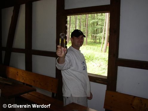 Renovierung Grillh&uuml;tte am 23.07.2005 - bild18, 496x372, 27 Kb