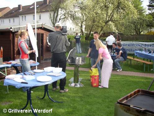 RTL zu Besuch beim Grillverein am 21.04.2004 - bild14, 496x372, 50 Kb