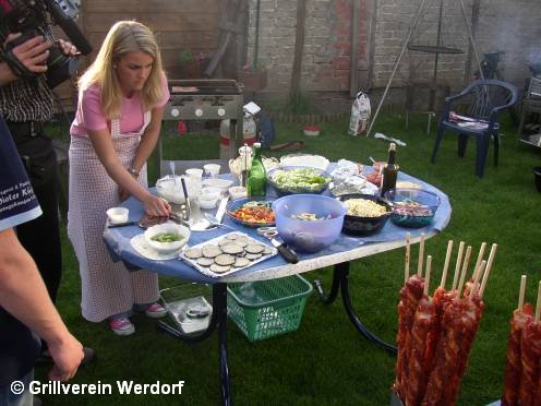 RTL zu Besuch beim Grillverein am 21.04.2004 - bild19, 496x372, 41 Kb